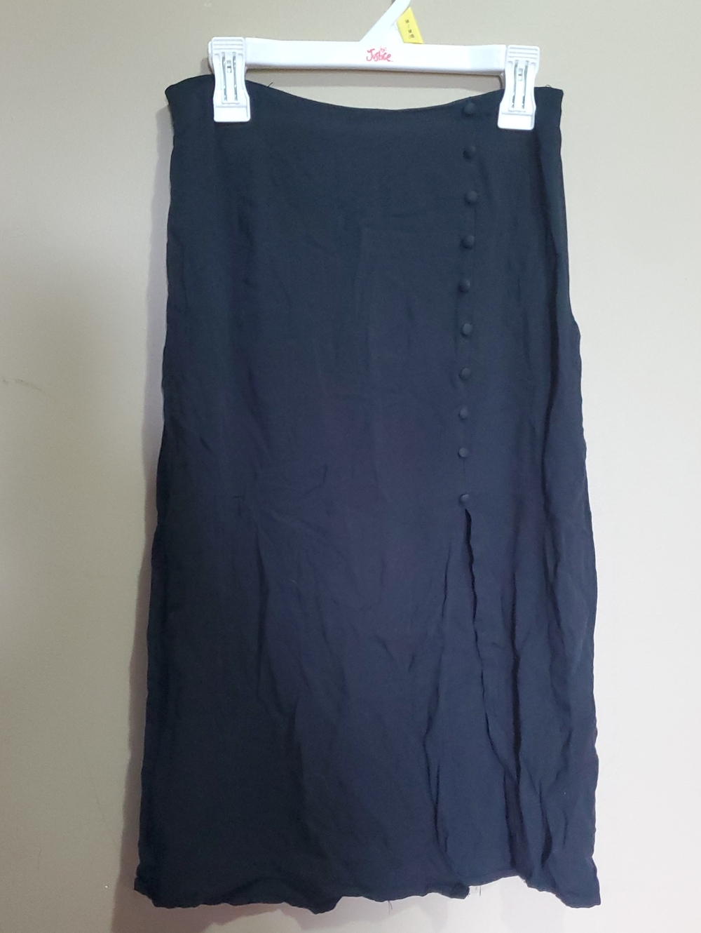 Suzy Shier Women’s Black Button-Accent Midi Skirt With Side Slit Size 3